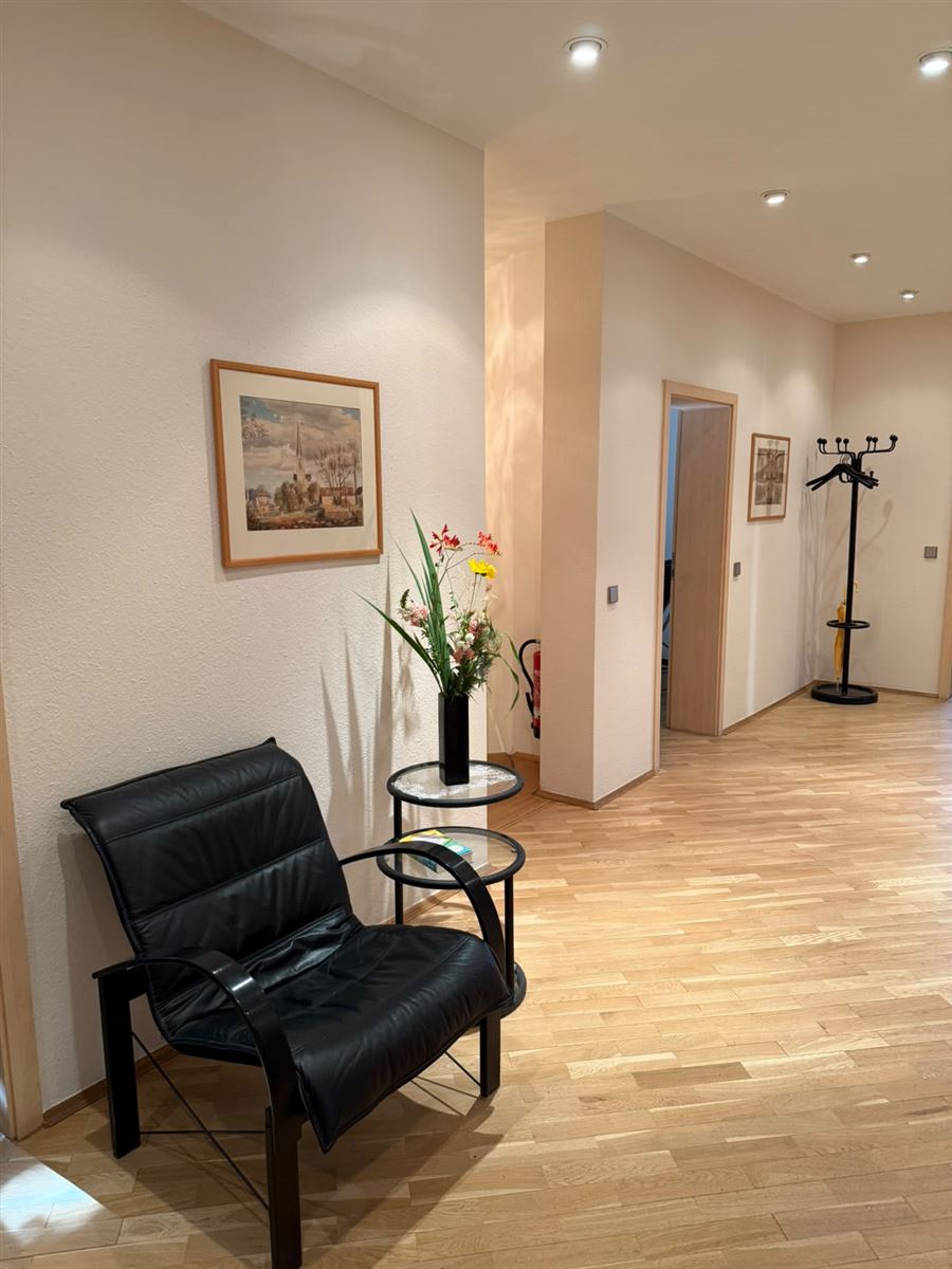 Sitzecke im Flur der Kanzlei